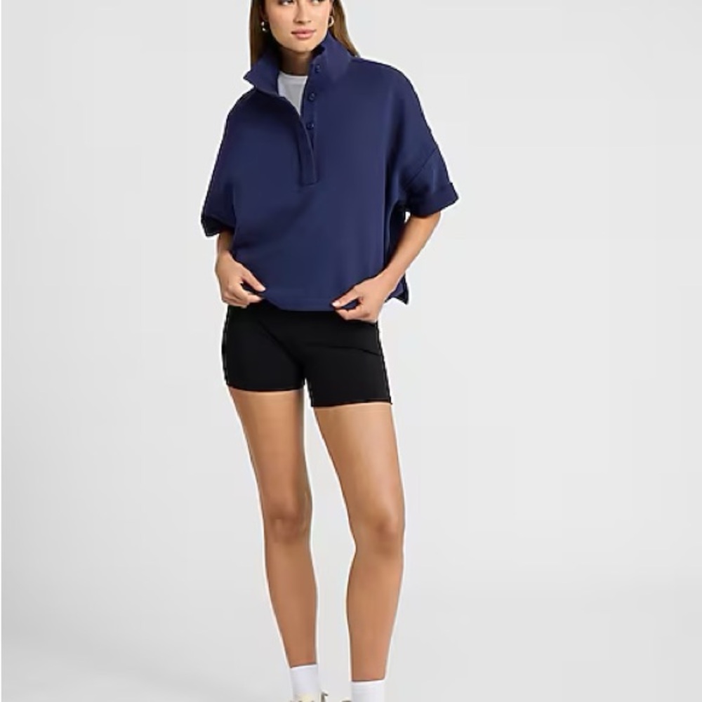 Sweatshirt - Picture 2 of 6